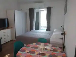 Hrvatska, Premantura, Apartmani LUNI