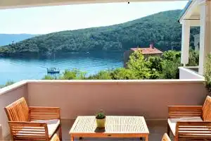 Hrvatska, Valun, Apartmani Klaudija