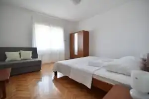 Hrvatska, LUN-OTOK PAG, Apartmani Badurina - Maslina