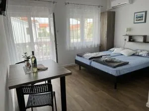 Hrvatska, Povljana, Apartmani Nena